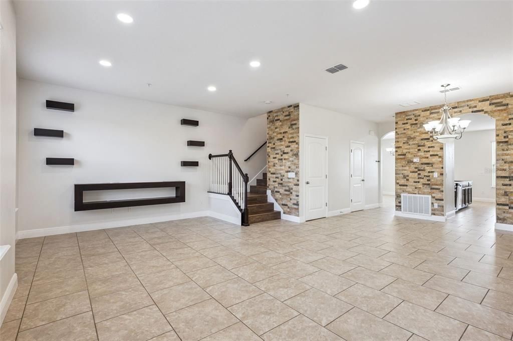 En Venta: $410,000 (3 camas, 2 baños, 2288 Pies cuadrados)