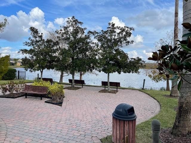 En Venta: $410,000 (3 camas, 2 baños, 2288 Pies cuadrados)