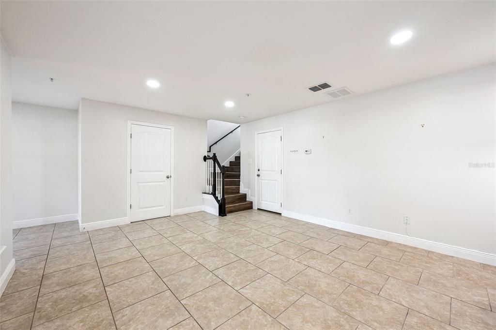 En Venta: $410,000 (3 camas, 2 baños, 2288 Pies cuadrados)