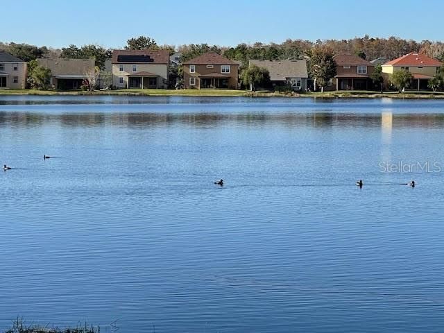 En Venta: $410,000 (3 camas, 2 baños, 2288 Pies cuadrados)