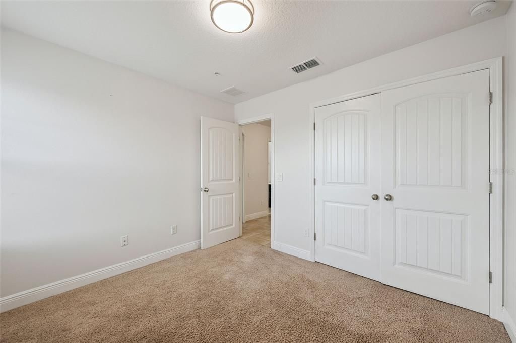 En Venta: $410,000 (3 camas, 2 baños, 2288 Pies cuadrados)