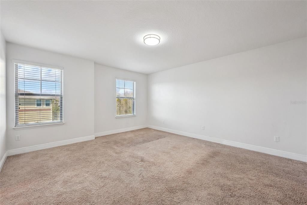 En Venta: $410,000 (3 camas, 2 baños, 2288 Pies cuadrados)