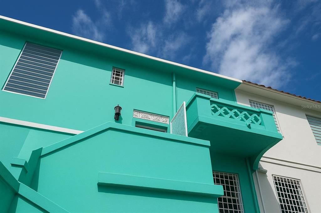 For Sale: $380,000 (4 beds, 2 baths, 1525 Square Feet)