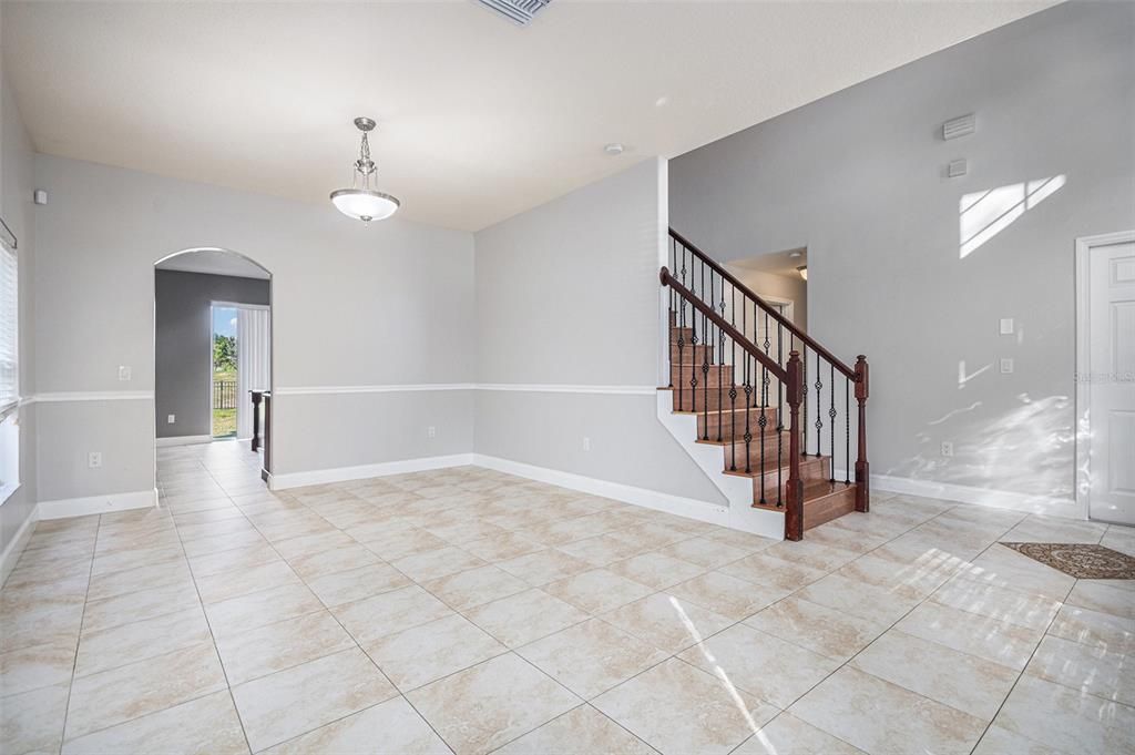 For Sale: $625,000 (4 beds, 2 baths, 2453 Square Feet)