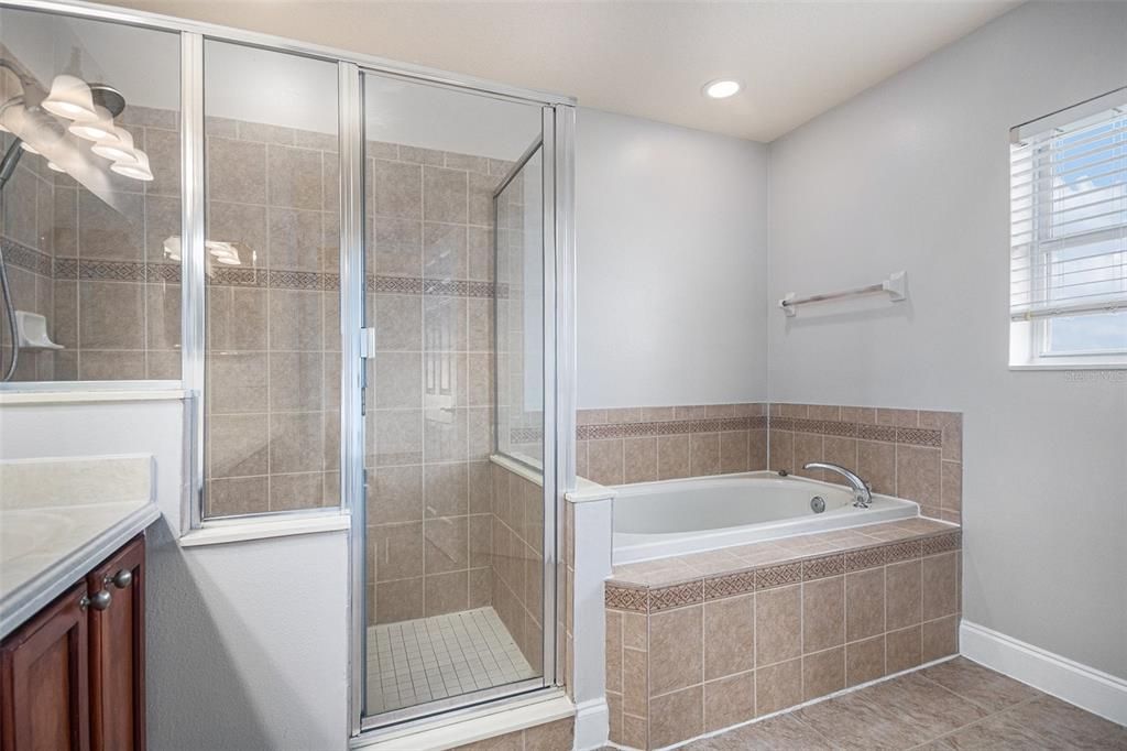 For Sale: $625,000 (4 beds, 2 baths, 2453 Square Feet)