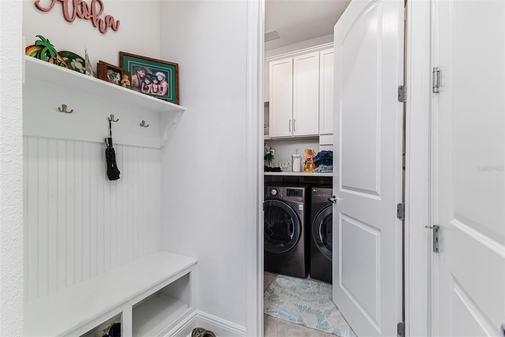 En Venta: $780,000 (4 camas, 3 baños, 2615 Pies cuadrados)