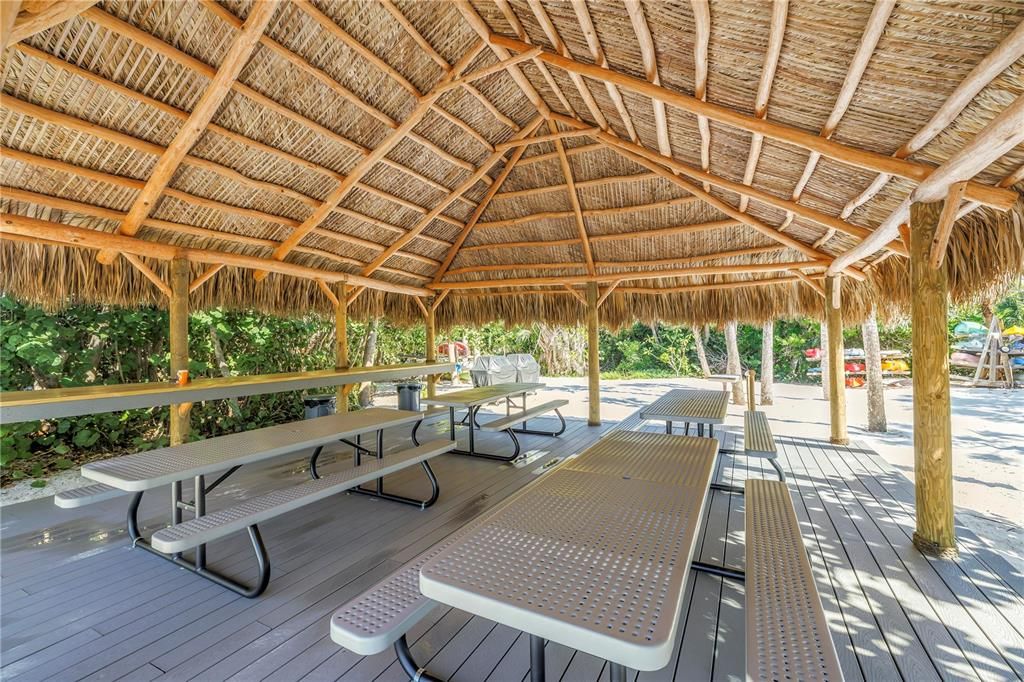 出租: $3,850 (2 贝兹, 2 浴室, 1160 平方英尺)