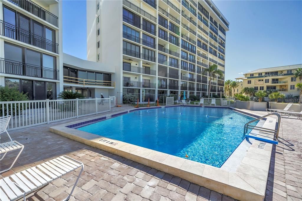 出租: $3,850 (2 贝兹, 2 浴室, 1160 平方英尺)