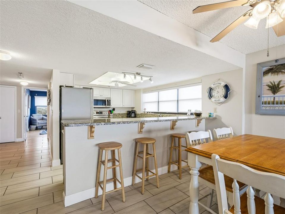 For Sale: $1,050,000 (3 beds, 3 baths, 1555 Square Feet)