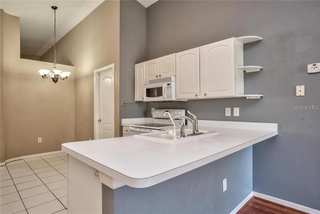 En Venta: $439,900 (3 camas, 2 baños, 1400 Pies cuadrados)