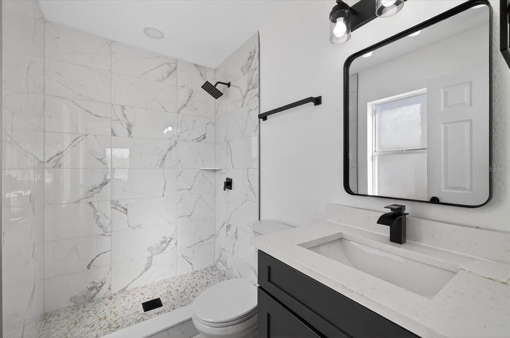 En Venta: $374,900 (3 camas, 2 baños, 1246 Pies cuadrados)