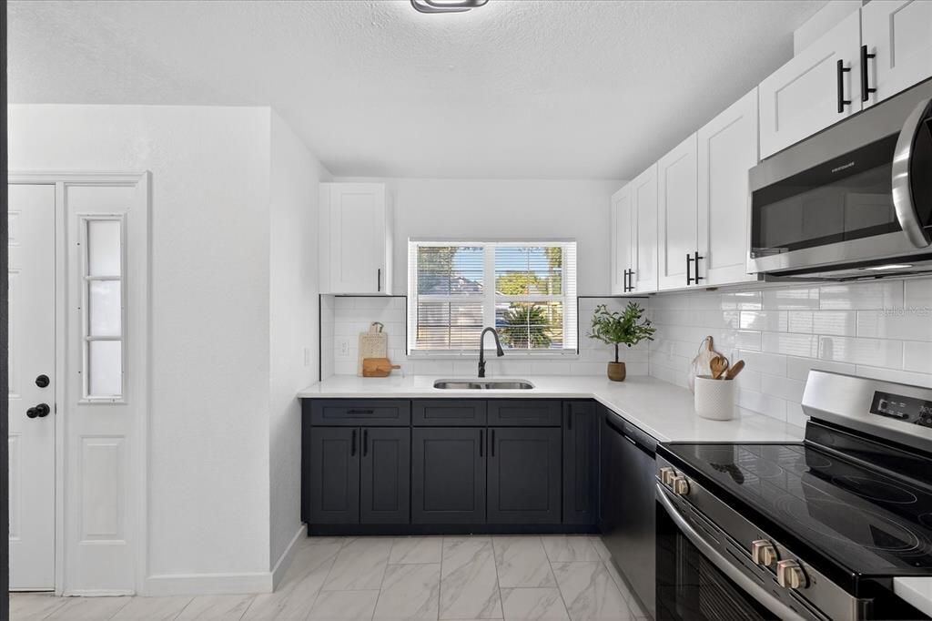 En Venta: $374,900 (3 camas, 2 baños, 1246 Pies cuadrados)