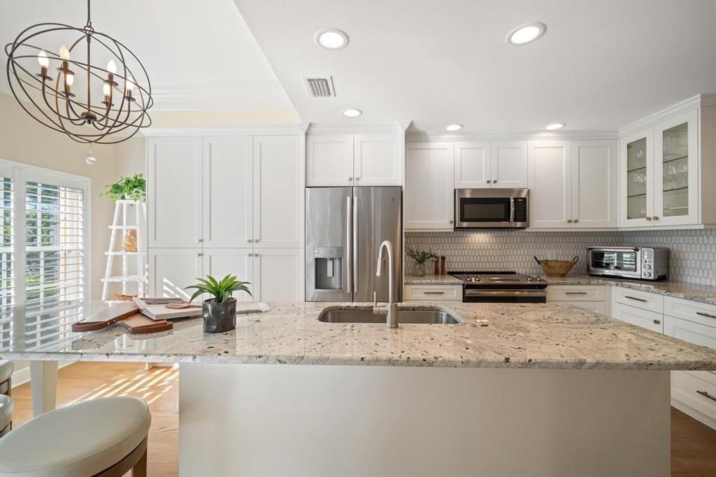 For Sale: $799,000 (3 beds, 2 baths, 2013 Square Feet)