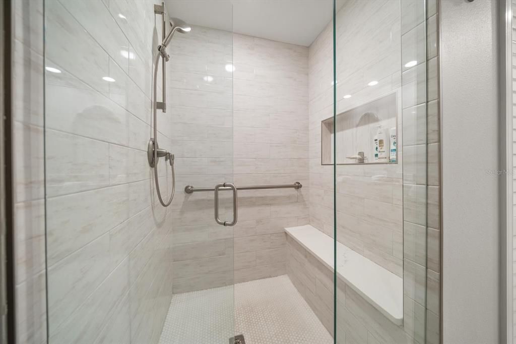 For Sale: $799,000 (3 beds, 2 baths, 2013 Square Feet)