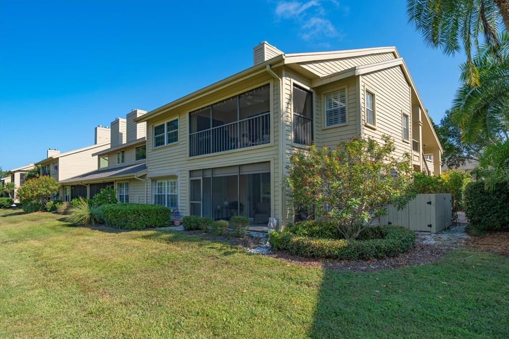 For Sale: $799,000 (3 beds, 2 baths, 2013 Square Feet)