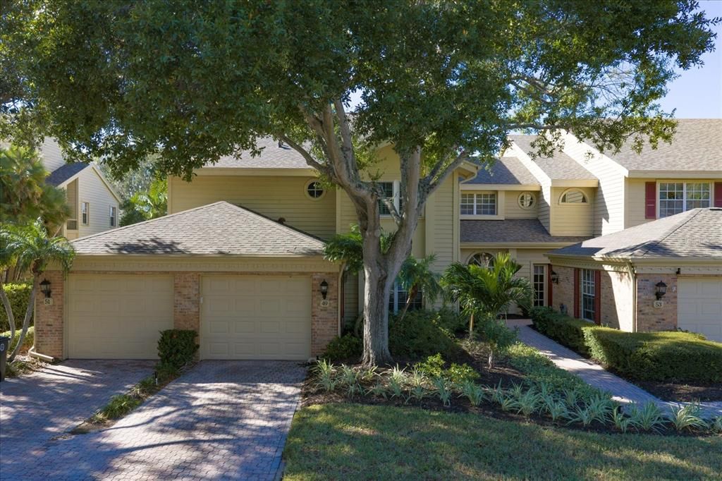 For Sale: $799,000 (3 beds, 2 baths, 2013 Square Feet)