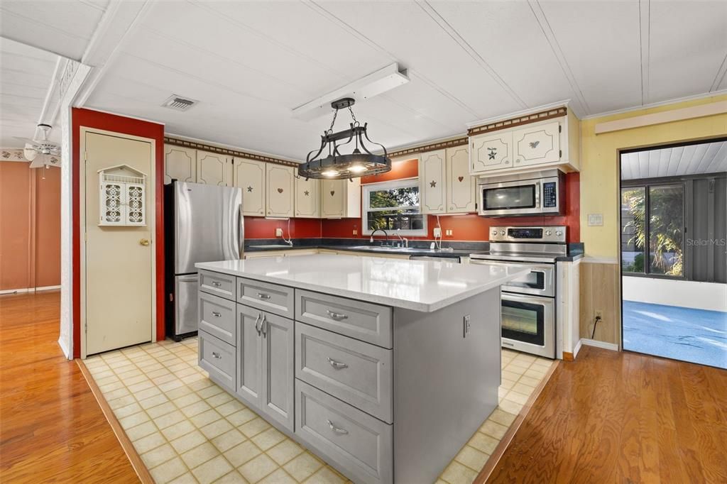 En Venta: $145,000 (2 camas, 2 baños, 1616 Pies cuadrados)