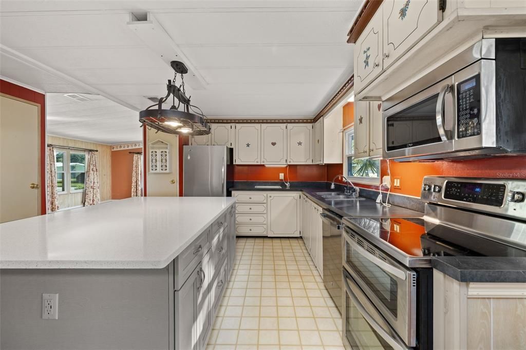 En Venta: $145,000 (2 camas, 2 baños, 1616 Pies cuadrados)