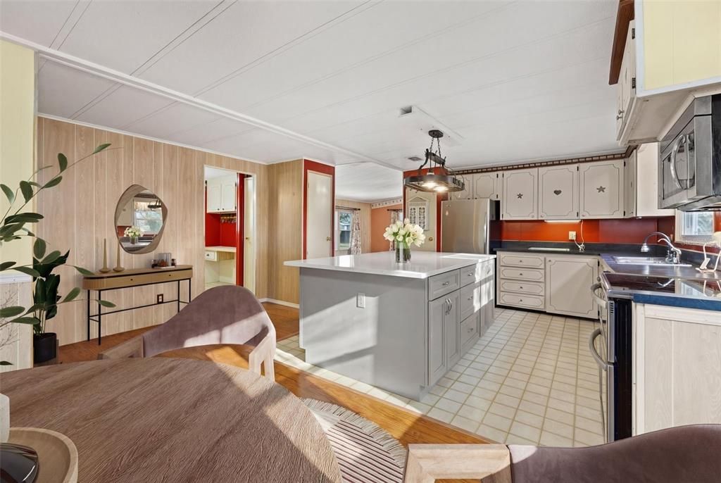 En Venta: $145,000 (2 camas, 2 baños, 1616 Pies cuadrados)