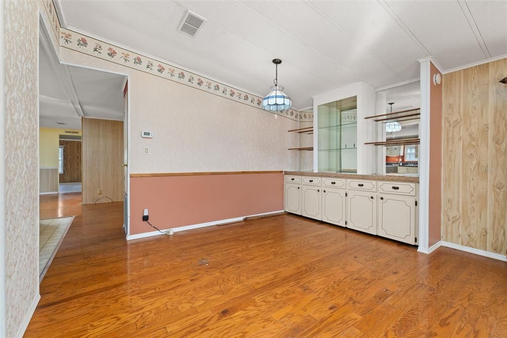 En Venta: $145,000 (2 camas, 2 baños, 1616 Pies cuadrados)