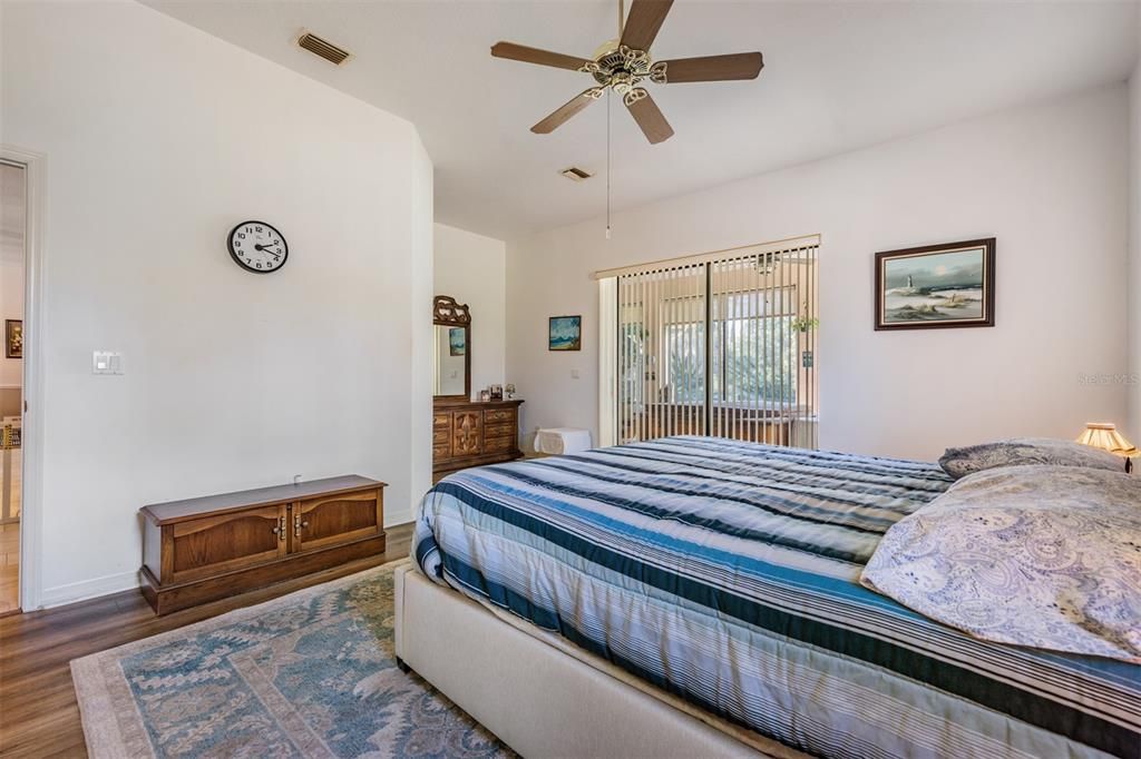 For Sale: $815,000 (4 beds, 3 baths, 2993 Square Feet)