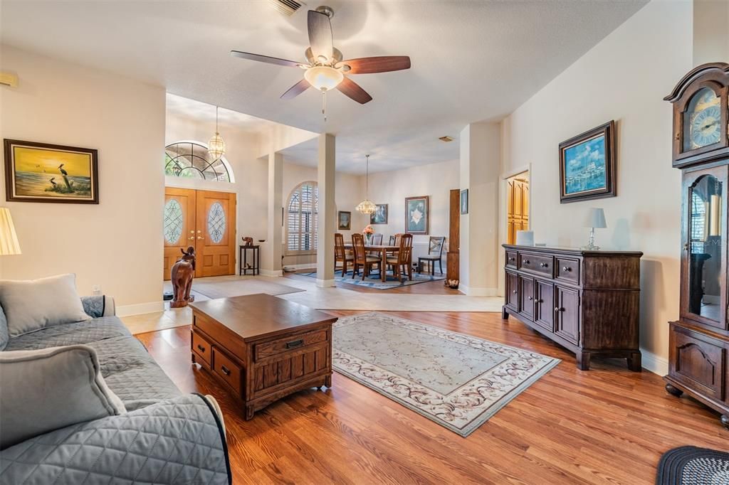 For Sale: $815,000 (4 beds, 3 baths, 2993 Square Feet)