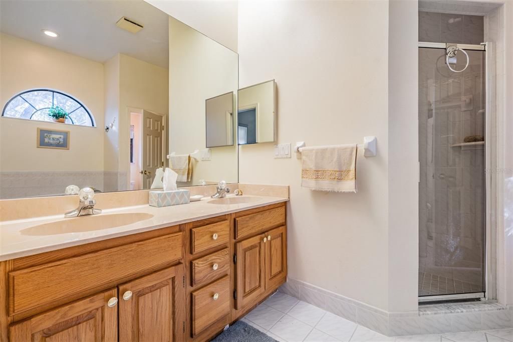 For Sale: $815,000 (4 beds, 3 baths, 2993 Square Feet)