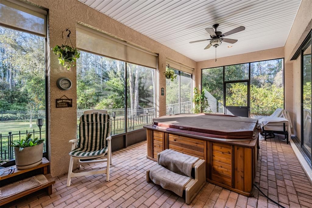 For Sale: $815,000 (4 beds, 3 baths, 2993 Square Feet)