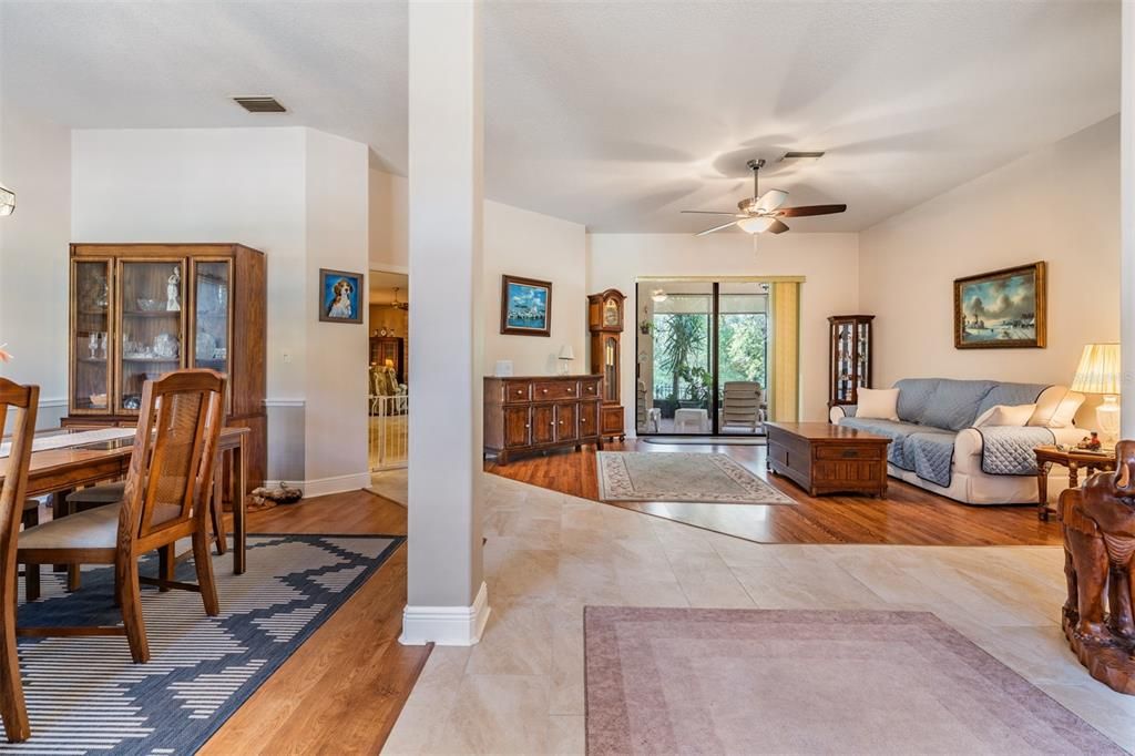 For Sale: $815,000 (4 beds, 3 baths, 2993 Square Feet)