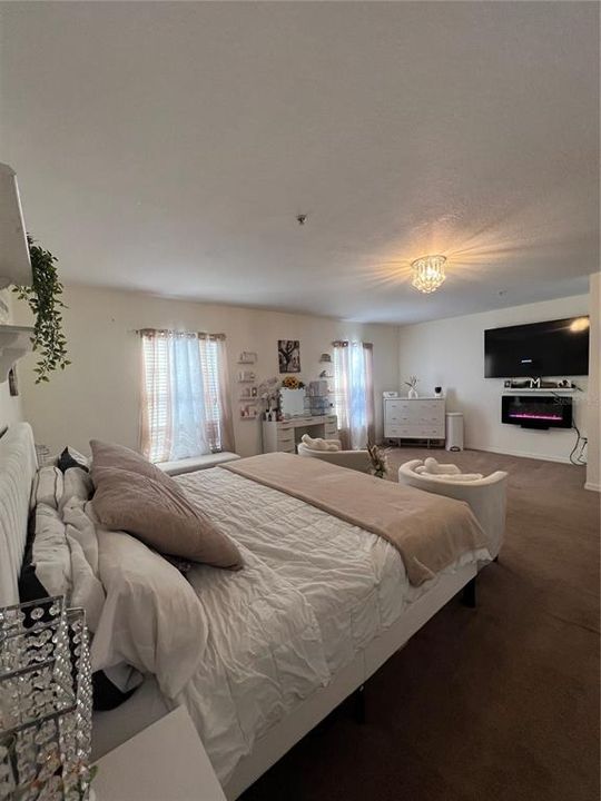 待售: $326,000 (3 贝兹, 2 浴室, 1914 平方英尺)