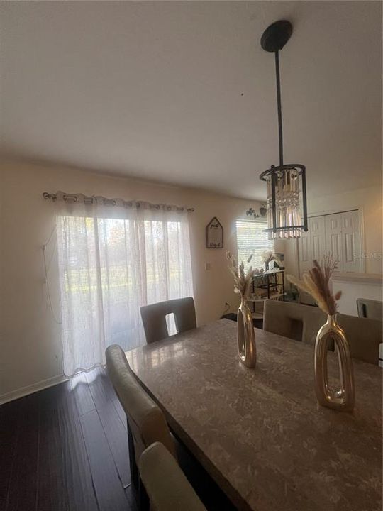 待售: $326,000 (3 贝兹, 2 浴室, 1914 平方英尺)