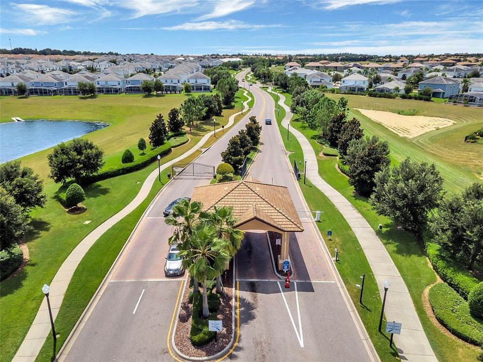 На продажу: $319,900 (3 спален, 2 ванн, 1881 Квадратных фут)