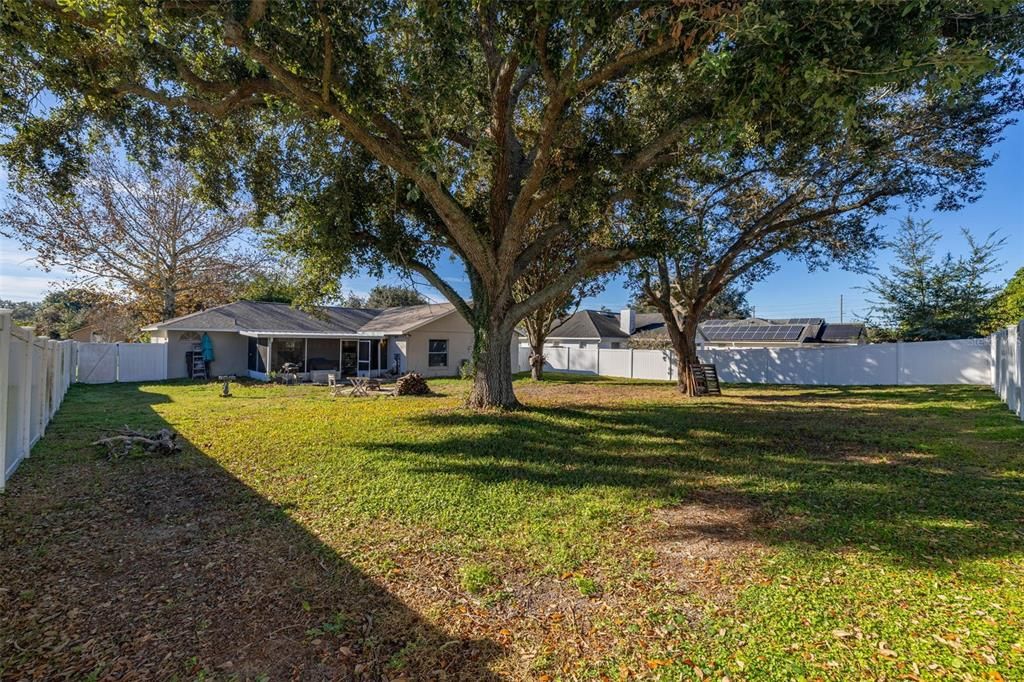 En Venta: $375,000 (3 camas, 2 baños, 1800 Pies cuadrados)