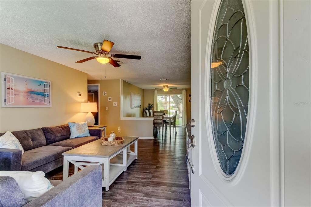 В аренду: $2,600 (3 спален, 2 ванн, 1262 Квадратных фут)