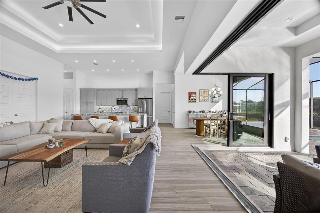 En Venta: $825,000 (3 camas, 2 baños, 2178 Pies cuadrados)