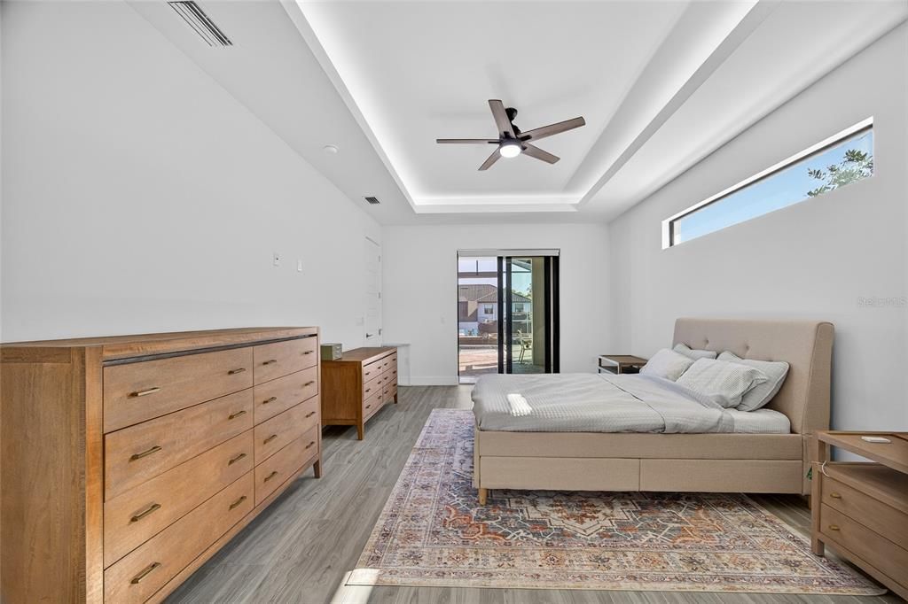 En Venta: $825,000 (3 camas, 2 baños, 2178 Pies cuadrados)