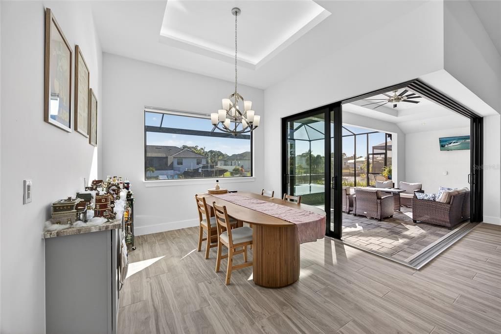 En Venta: $825,000 (3 camas, 2 baños, 2178 Pies cuadrados)