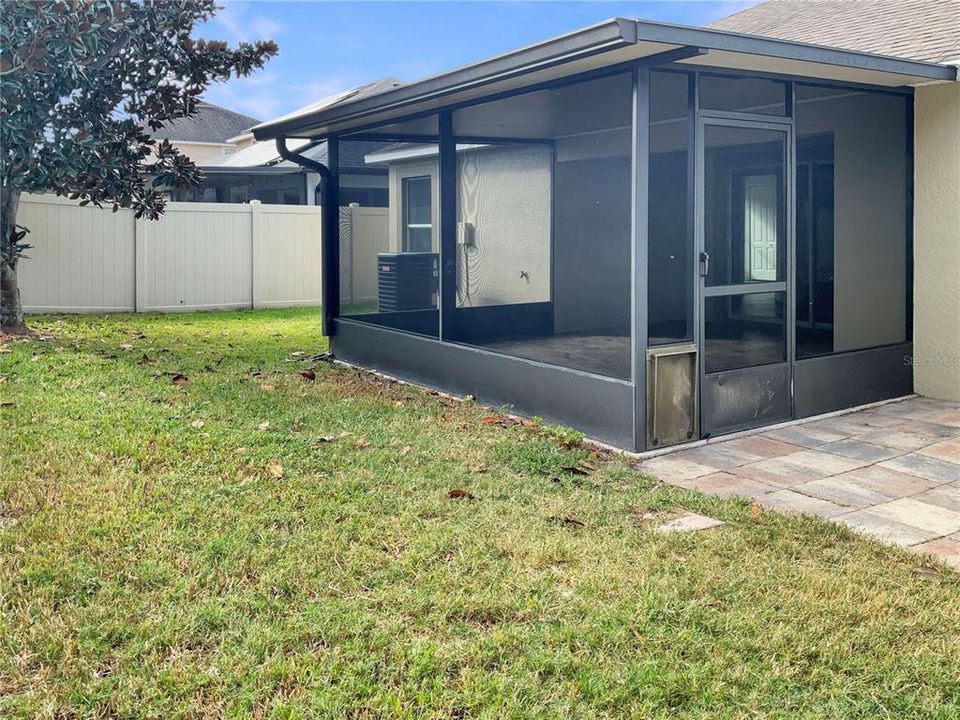 For Sale: $375,000 (4 beds, 3 baths, 1910 Square Feet)