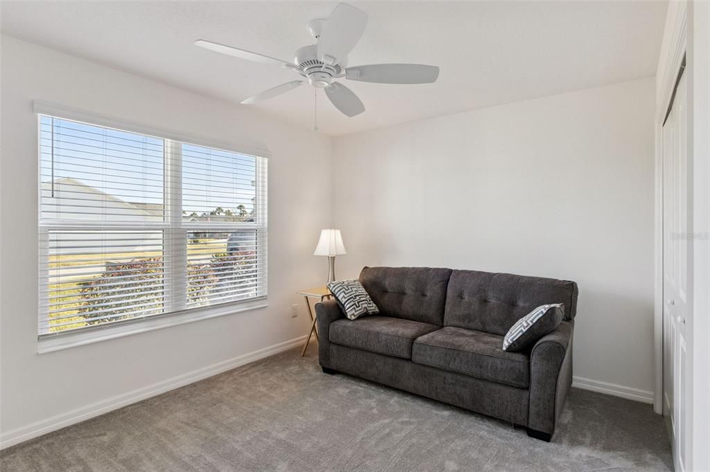 На продажу: $349,900 (3 спален, 2 ванн, 1361 Квадратных фут)