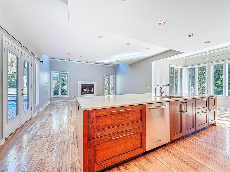 For Rent: $6,200 (4 beds, 3 baths, 3091 Square Feet)