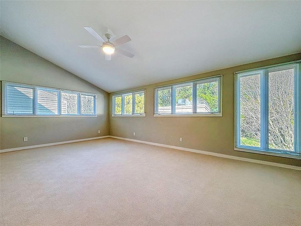 For Rent: $6,200 (4 beds, 3 baths, 3091 Square Feet)