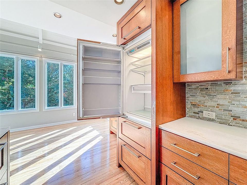 For Rent: $6,200 (4 beds, 3 baths, 3091 Square Feet)