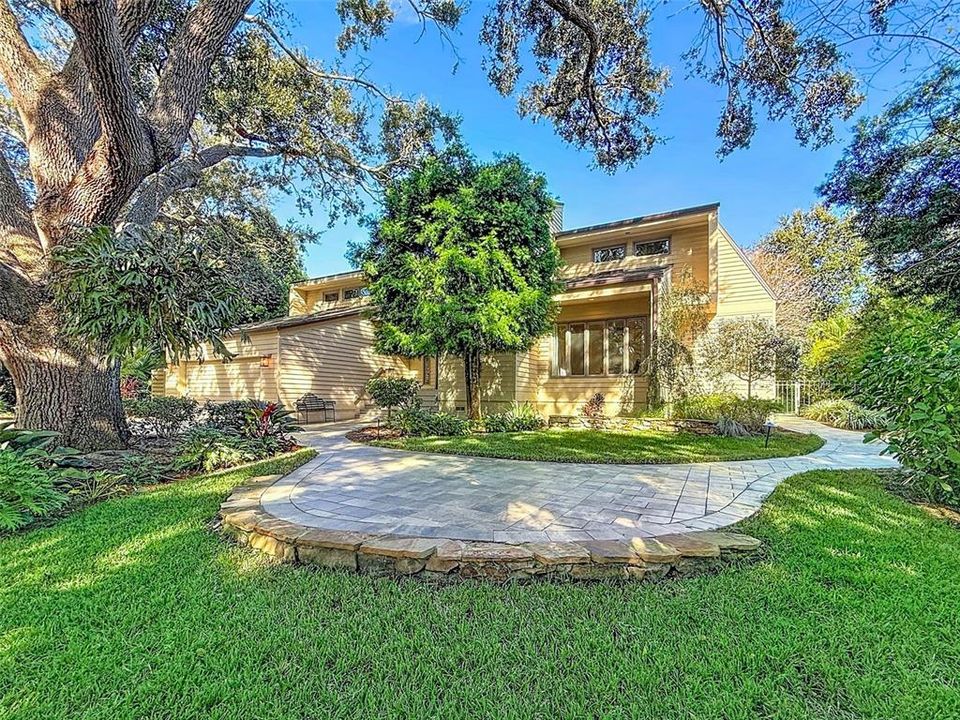 For Rent: $6,200 (4 beds, 3 baths, 3091 Square Feet)