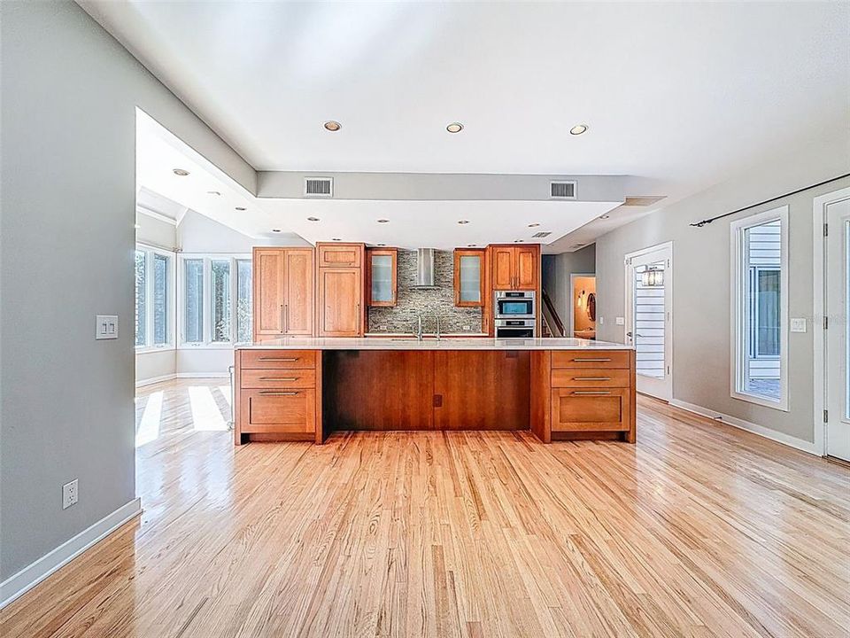 For Rent: $6,200 (4 beds, 3 baths, 3091 Square Feet)