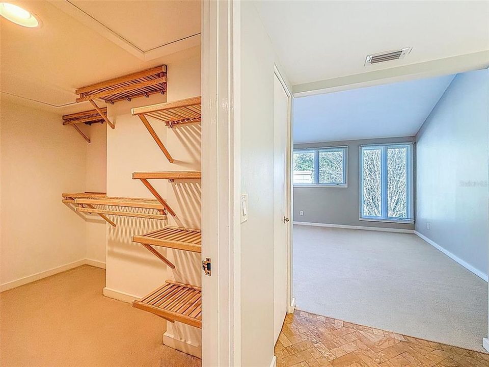 For Rent: $6,200 (4 beds, 3 baths, 3091 Square Feet)