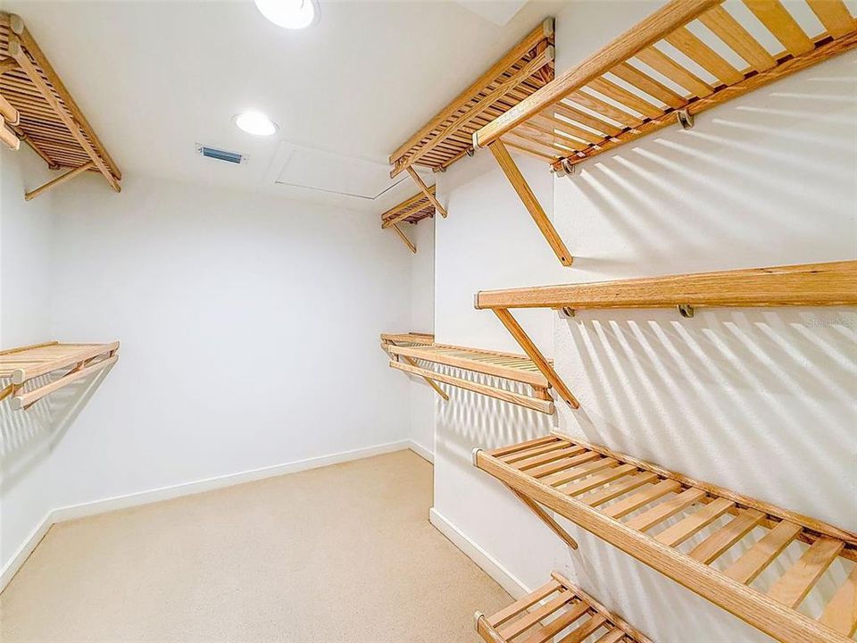 For Rent: $6,200 (4 beds, 3 baths, 3091 Square Feet)