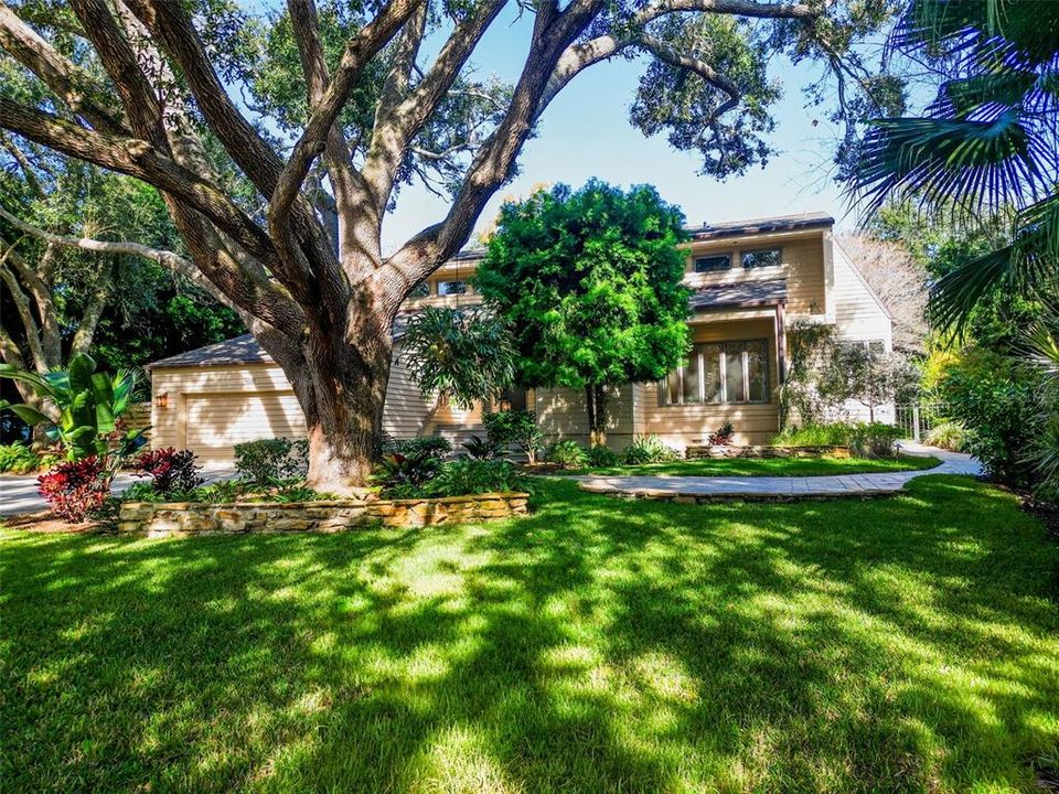 For Rent: $6,200 (4 beds, 3 baths, 3091 Square Feet)