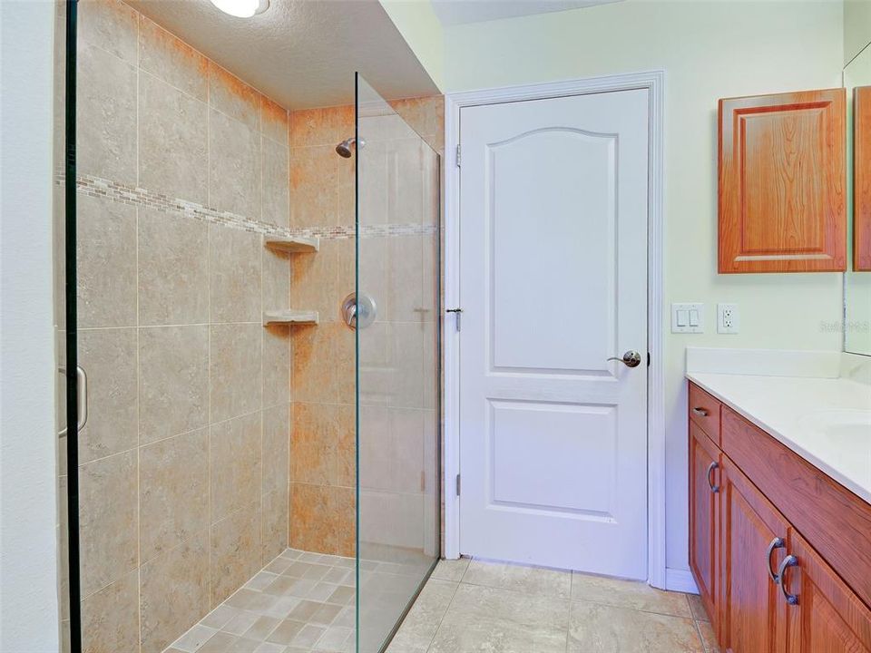 На продажу: $659,000 (3 спален, 2 ванн, 2084 Квадратных фут)