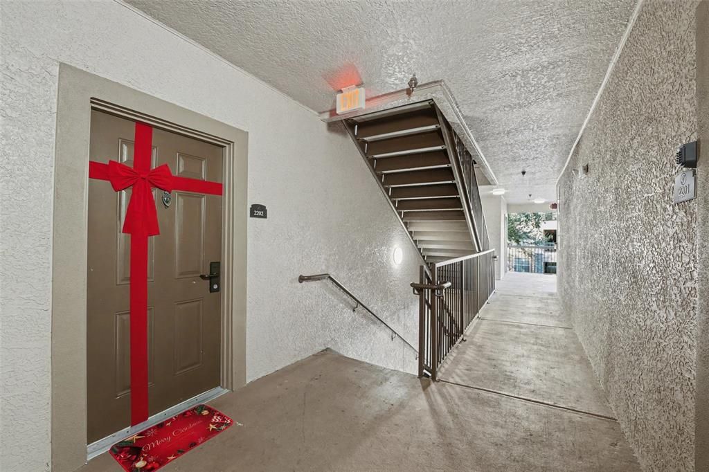 For Sale: $175,000 (2 beds, 2 baths, 1134 Square Feet)