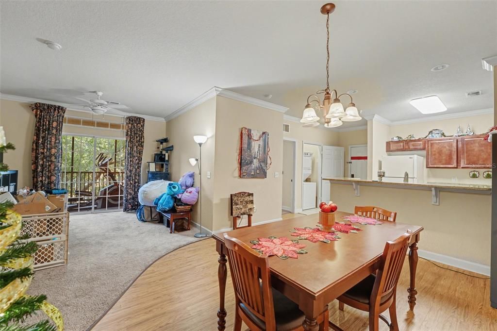 For Sale: $175,000 (2 beds, 2 baths, 1134 Square Feet)